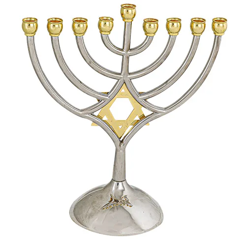 חנוכייה מתכת קנים זהב עם מגן דוד 18X16 ס"מ — תמונה 2