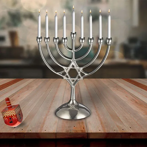 חנוכייה מתכת עם מגן דוד 18X16 ס"מ — תמונה 2