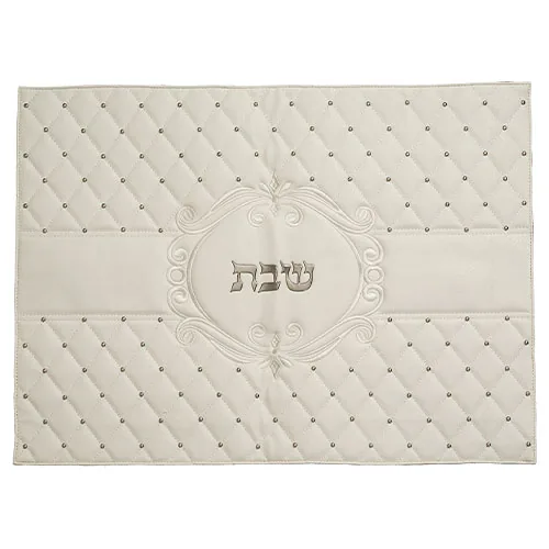 כיסוי חלה מהודר דמוי עור לבן "מעויינים" 42x52ס"מ