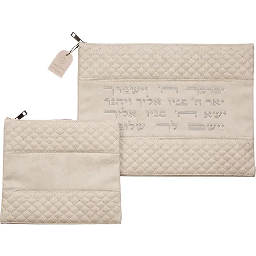 סט טלית תפילין דמוי עור אפור אותיות בולטות "יברכך" כסף 31X38 ס"מ