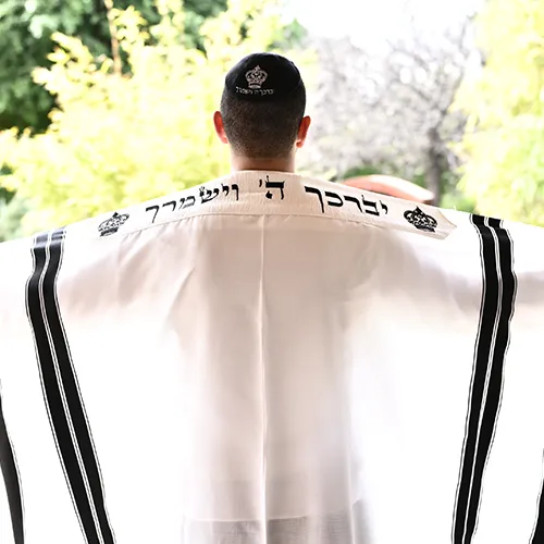 טלית דגם פאר שחור — תמונה 1