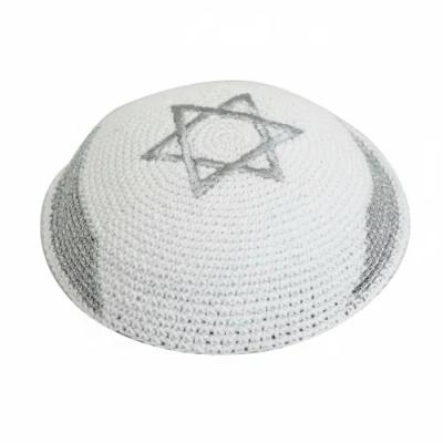 כיפה סרוגה 16 ס"מ עם רקמה כסף דגל ישראל