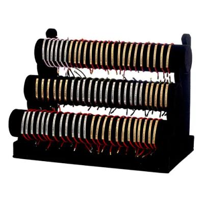 סטנד צמידים עם אורנומנטים מעורב - 72 יח