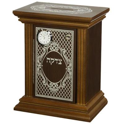 קופת צדקה עץ מהודרת עם מנעול ושעון 22x29 ס"מ