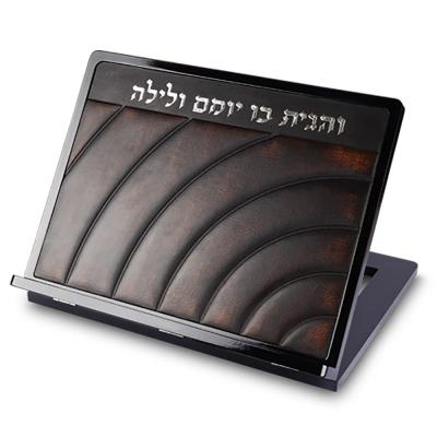 שטנדר מעץ עם פלקטה דמוי עור 38x31