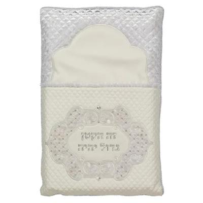 כרית מהודרת לברית דמוי עור עם אותיות בולטות 74x50 ס"מ (דגם 2)